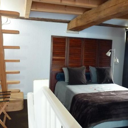 La Petite Maison Carre Talant Exteriör bild